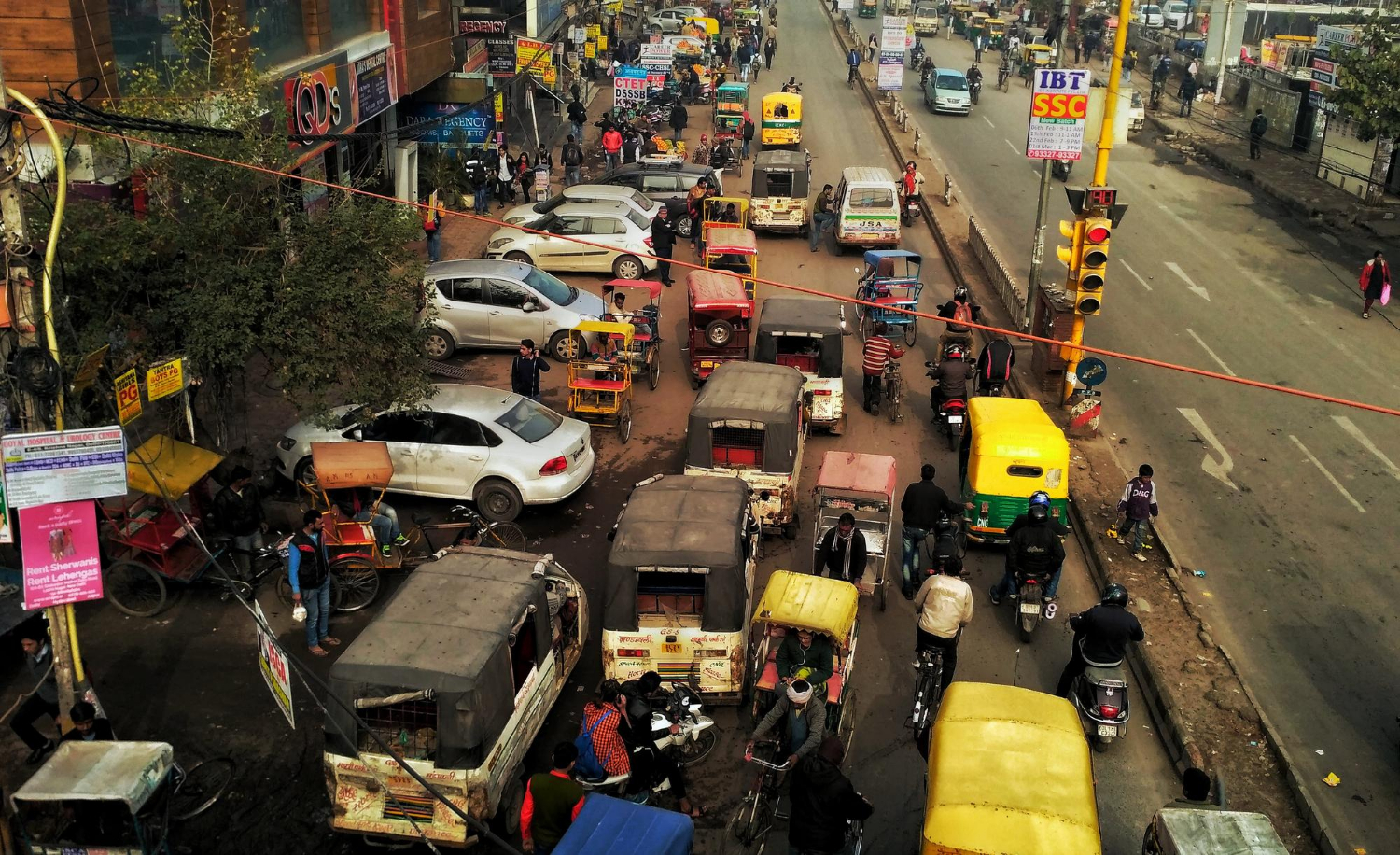 Traffic Rules and Violations in Mumbai Traffic Rules and Violations in Mumbai